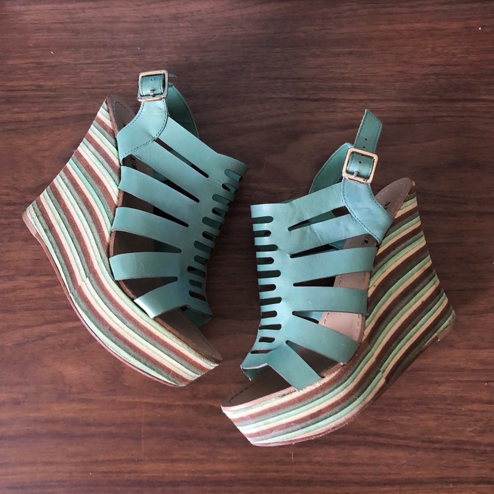 ANNA LUZ Brazilian Leather Wedges